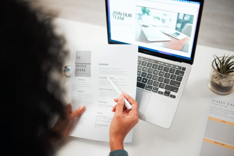 Aprende cómo hacer un CV en México