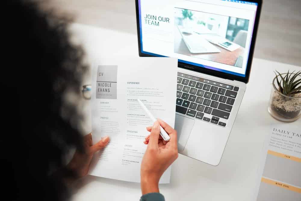 Cómo hacer un CV en México que destaque ante los reclutadores